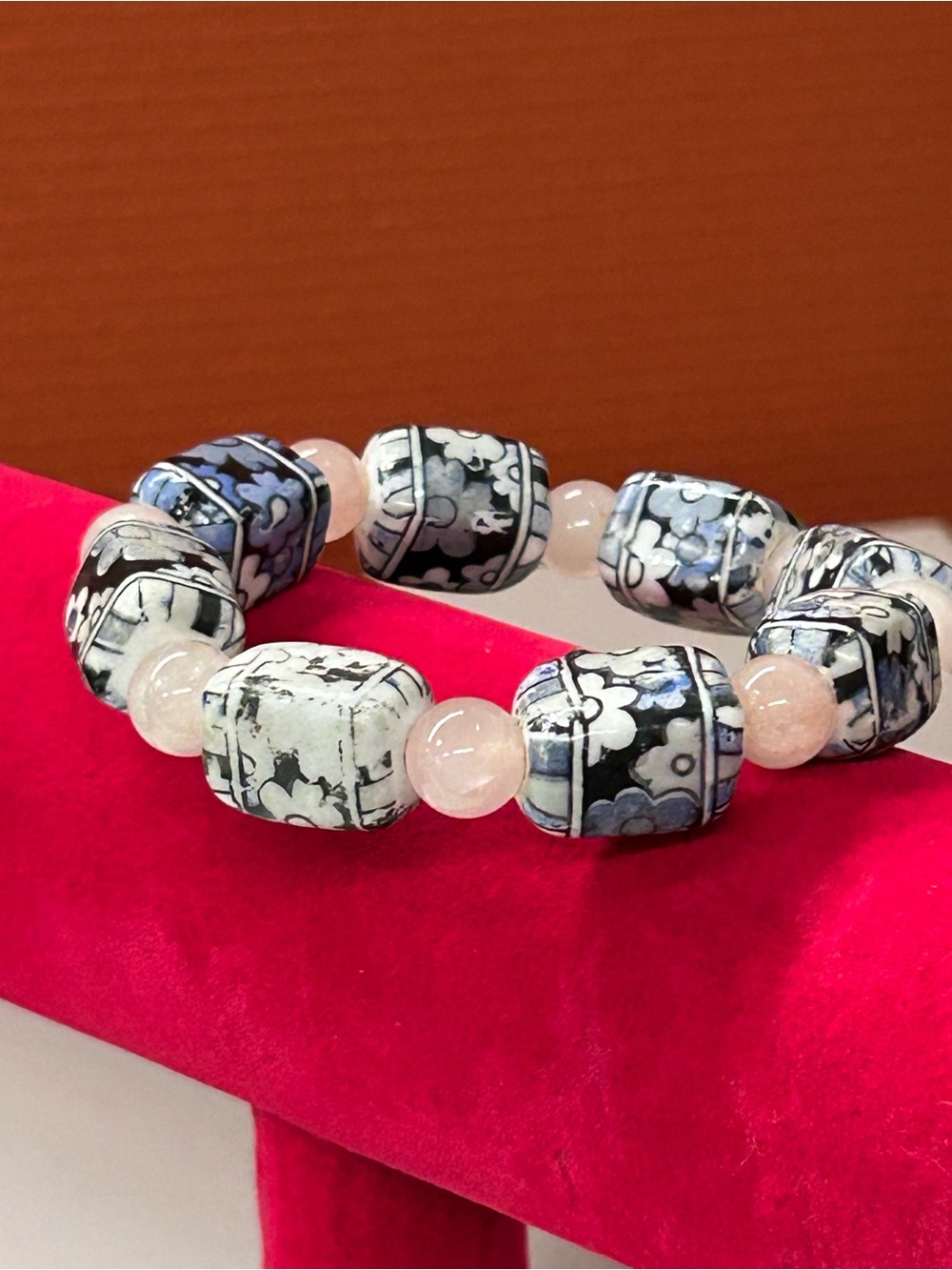 Handmade Blue/White Floral Bead stretch Bracelet with Pale Pink Gemstones